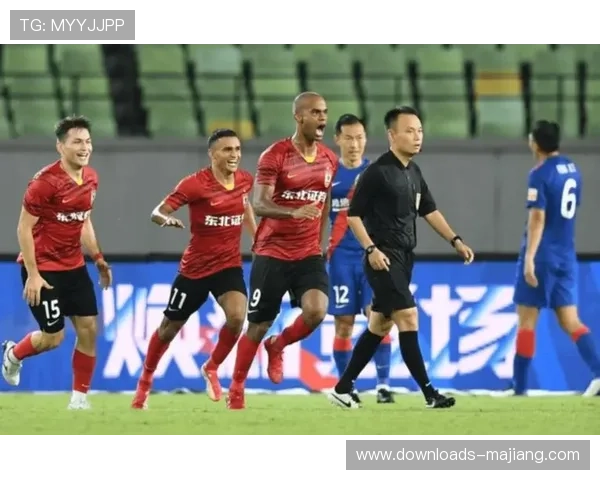 国米领跑积分榜，半程冠军优势明显