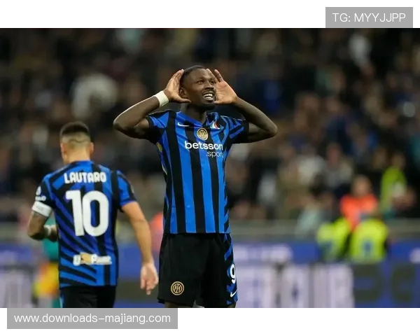 巴萨瞄准国米前锋图拉姆接班莱万,蓝黑军团标价8000万欧元死守锋霸 巴萨瞄准国米前锋图拉姆接班莱万,蓝黑军团标价8000万欧元死守锋霸